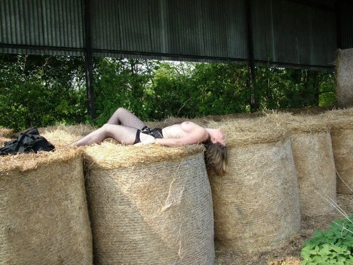 Pamela, a friends wife. image 18