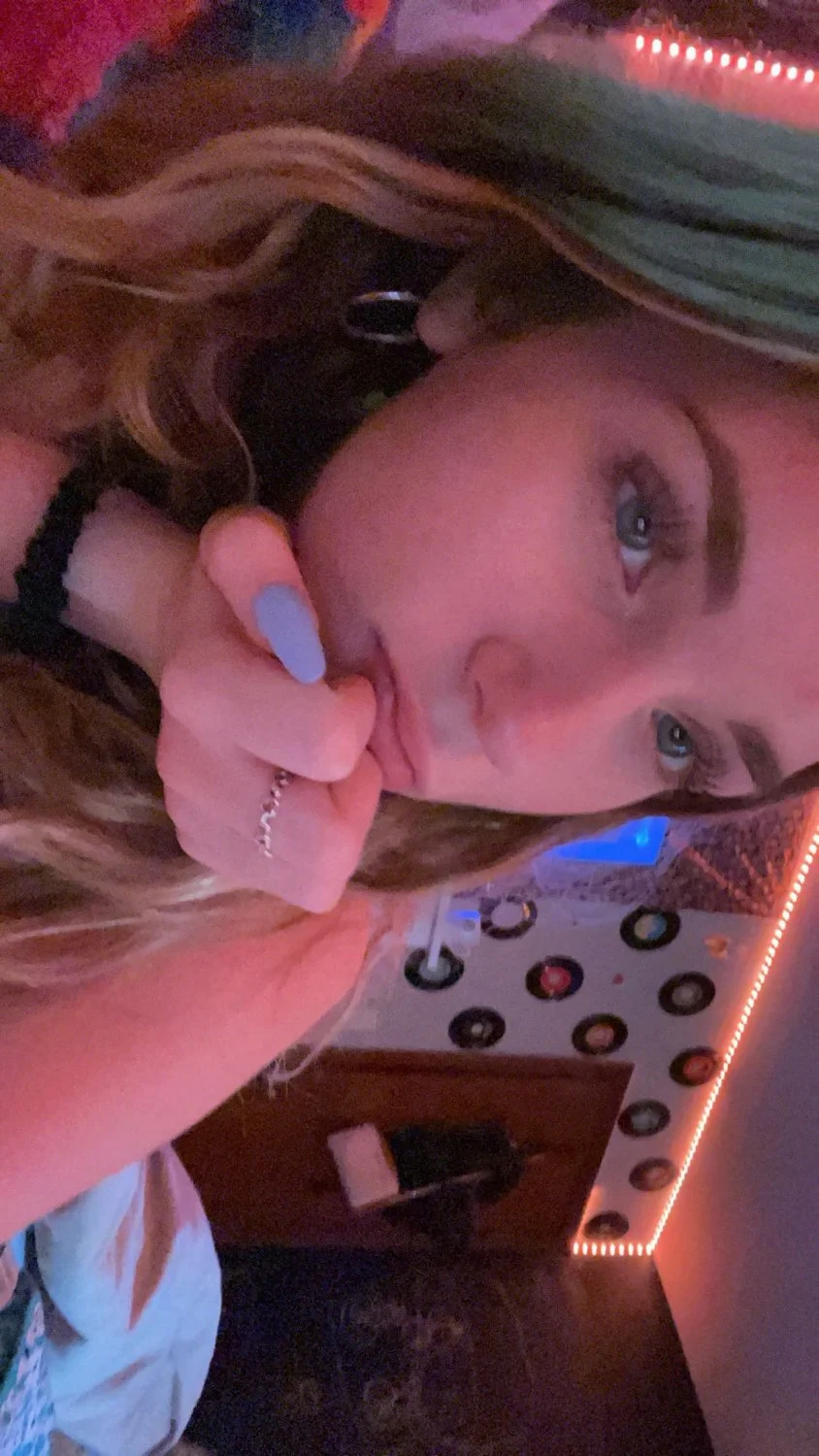 100 likes I stg I’ll leak my 18y gfs name! image 5