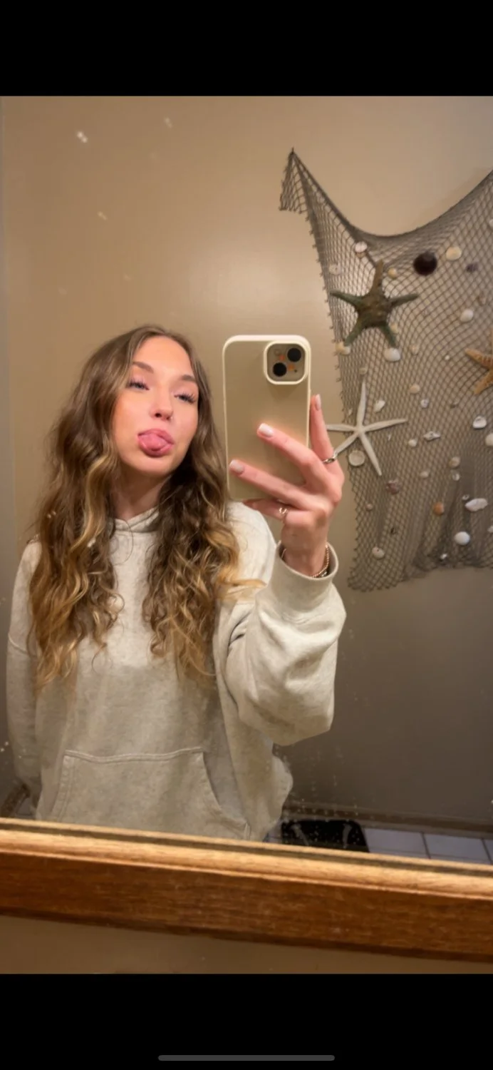 100 likes I stg I’ll leak my 18y gfs name! image 8
