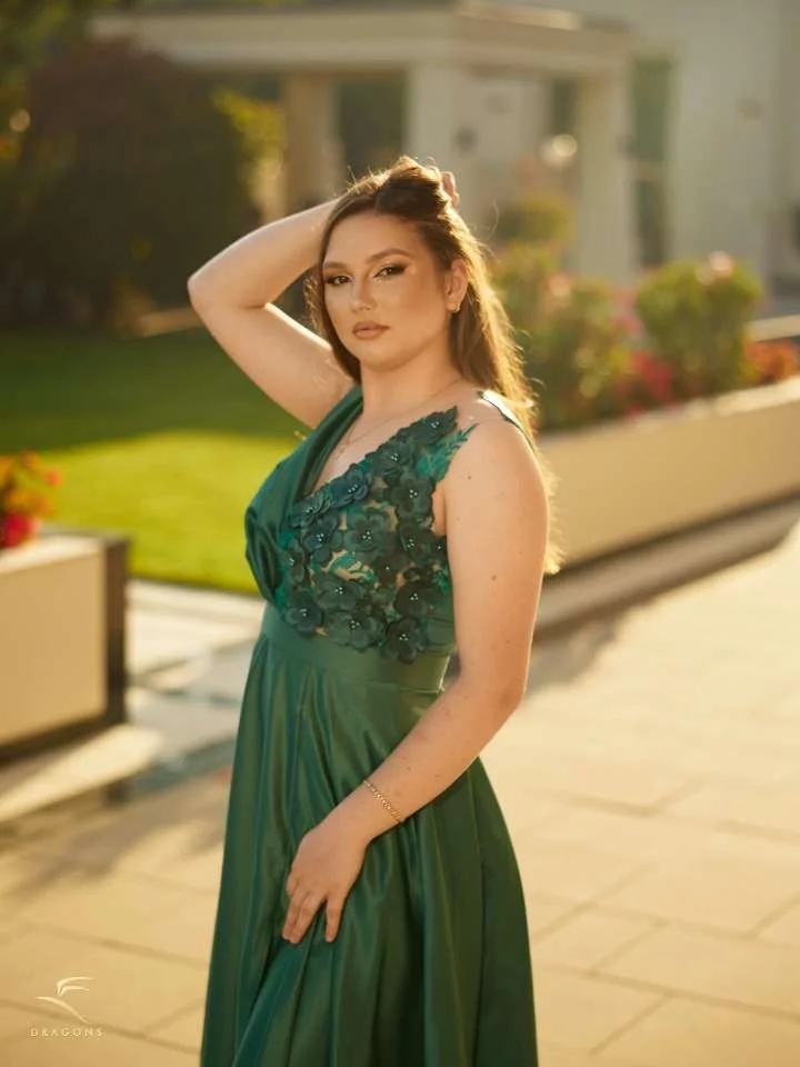 Is my sister fuckable? image 4