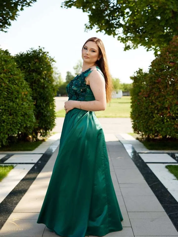 Is my sister fuckable? image 8
