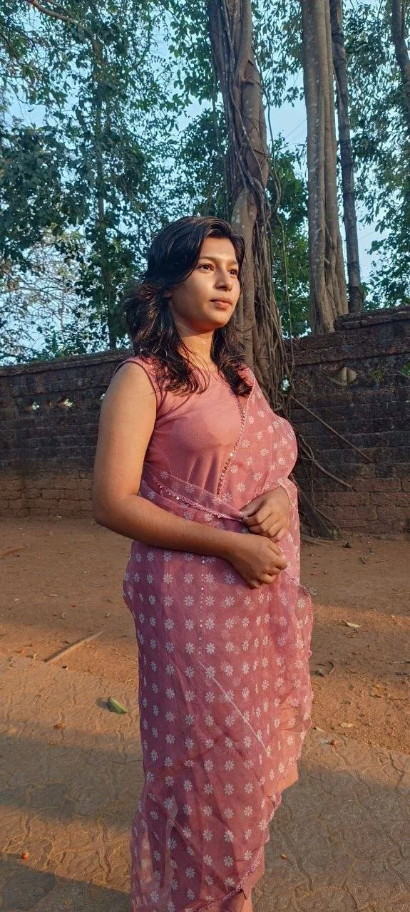 579 - Indian girl taking dick good image 2