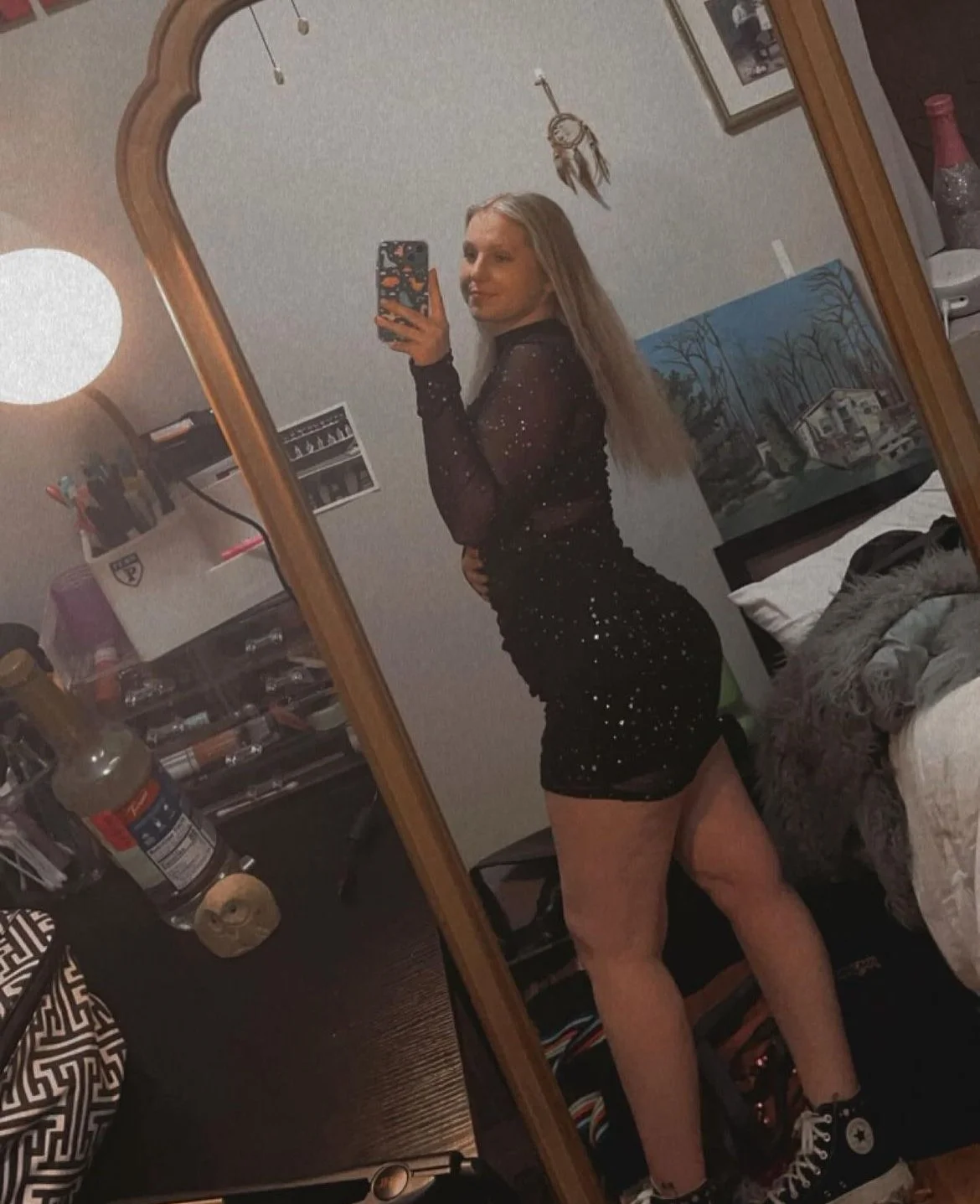 College blonde slut in black main image