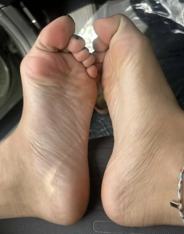Asian Toes image 31