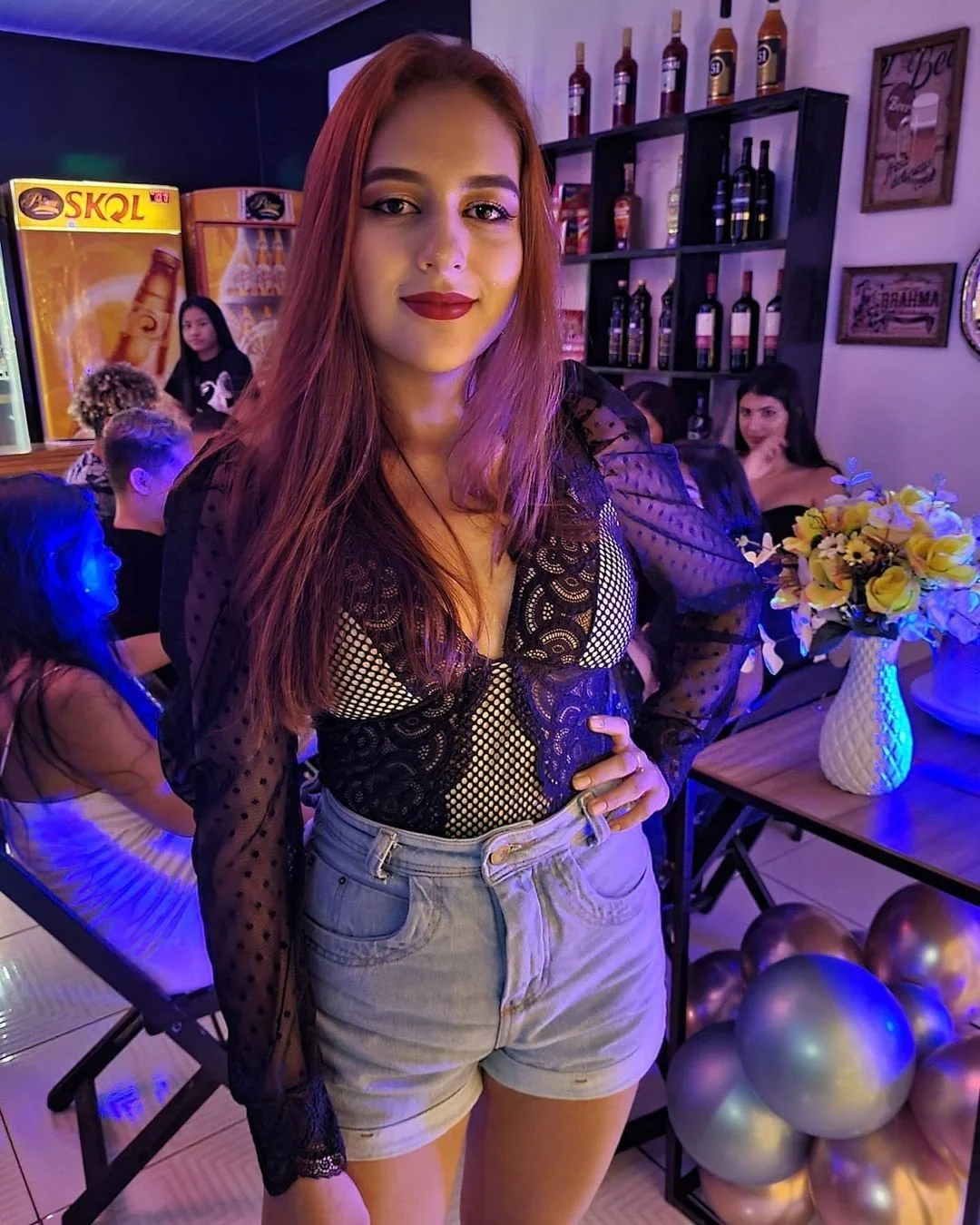 NOVINHA GOSTOSA ENVIA NUDE PARA COMEDOR image 11