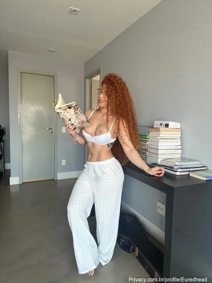 Ruiva Perfeita image 18