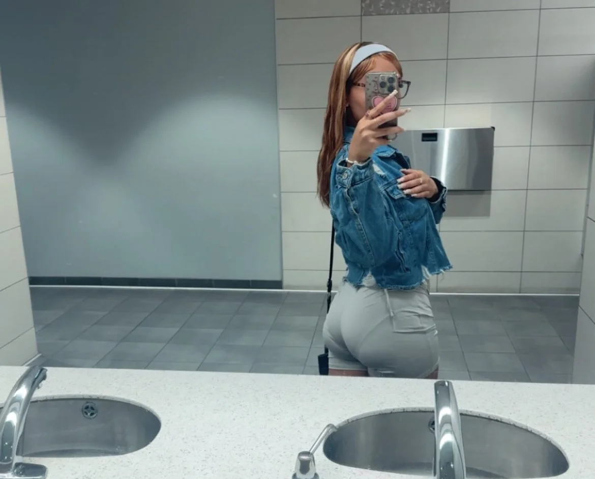 it ain my fault yu got a fat ass n walking around w booty shorts on🤦‍♂️ main image
