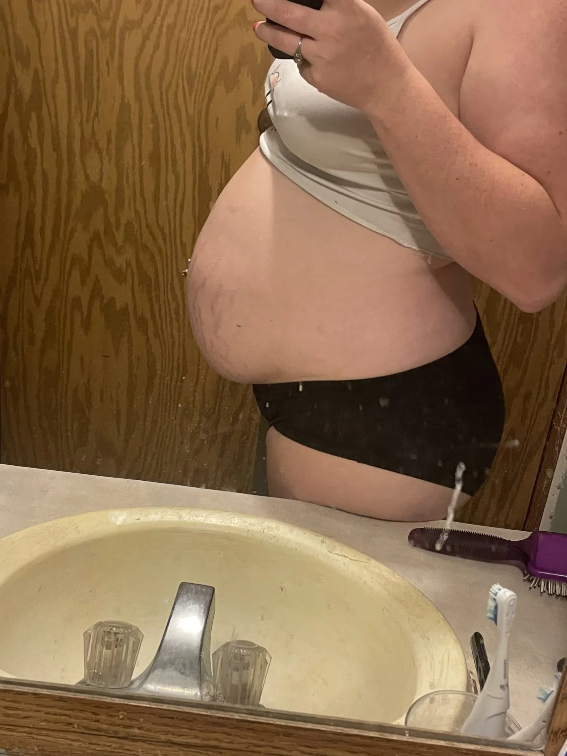 Some pregnancy pics image 4