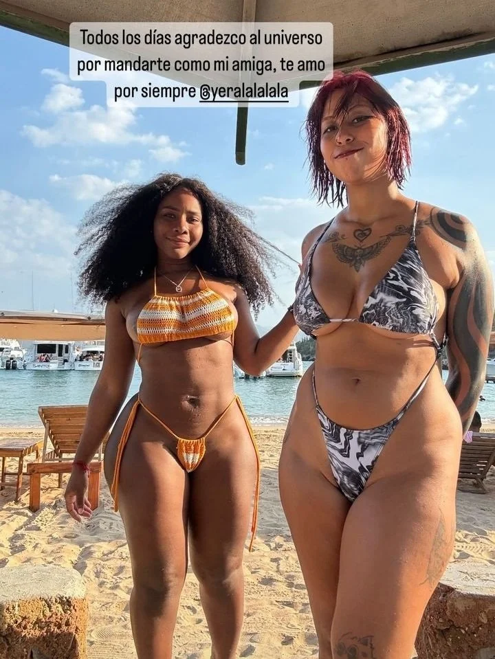 YERAL SEXY TATUADA image 37