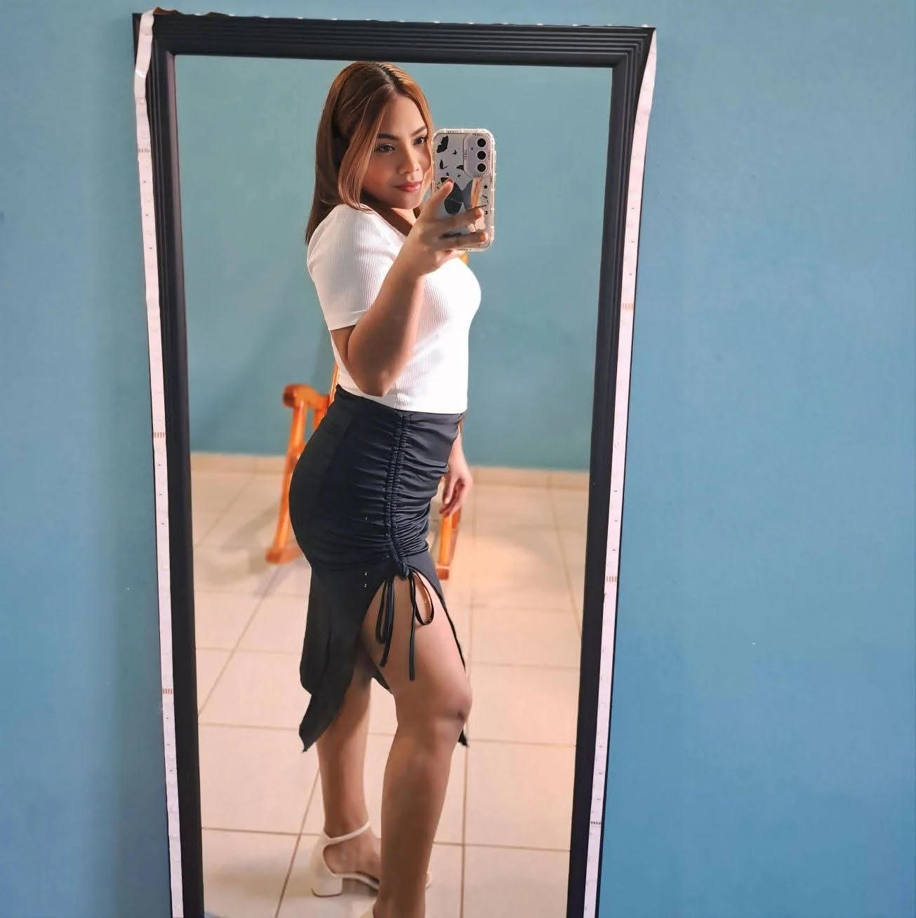 Que les parece la puta d paola Guzman image 4