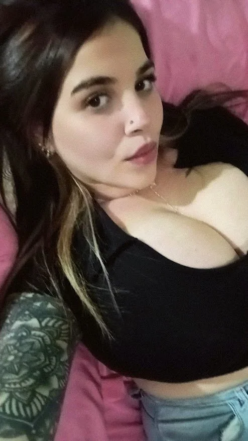 Tetas XXL image 36