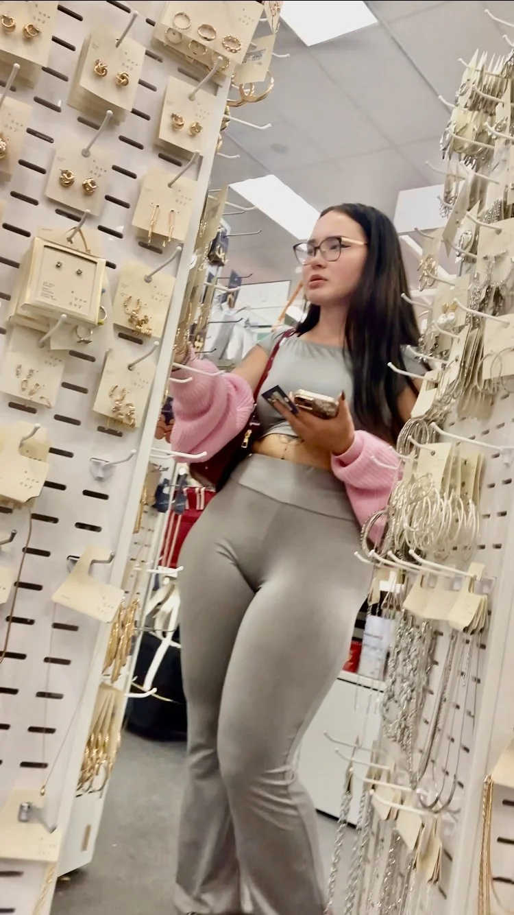 Would you fuck ? image 3