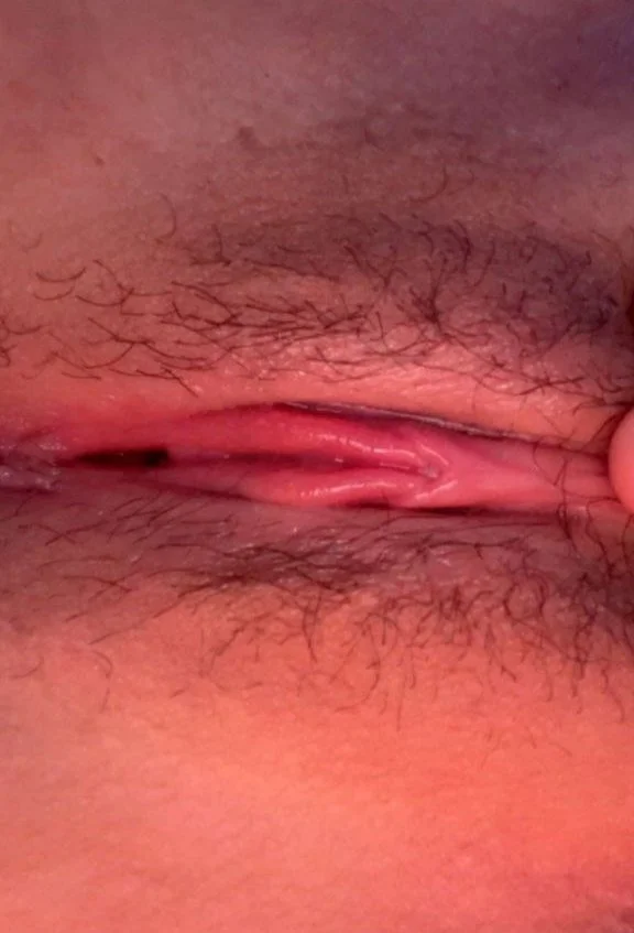 Inscrito pediu pra vazar a ex namorada novinha tocando uma siririca ! image 6