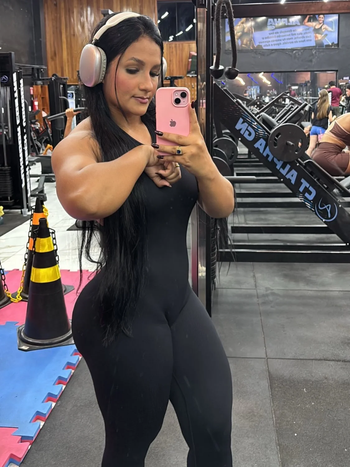 _lana_rodrigues, Rata de academia. image 8