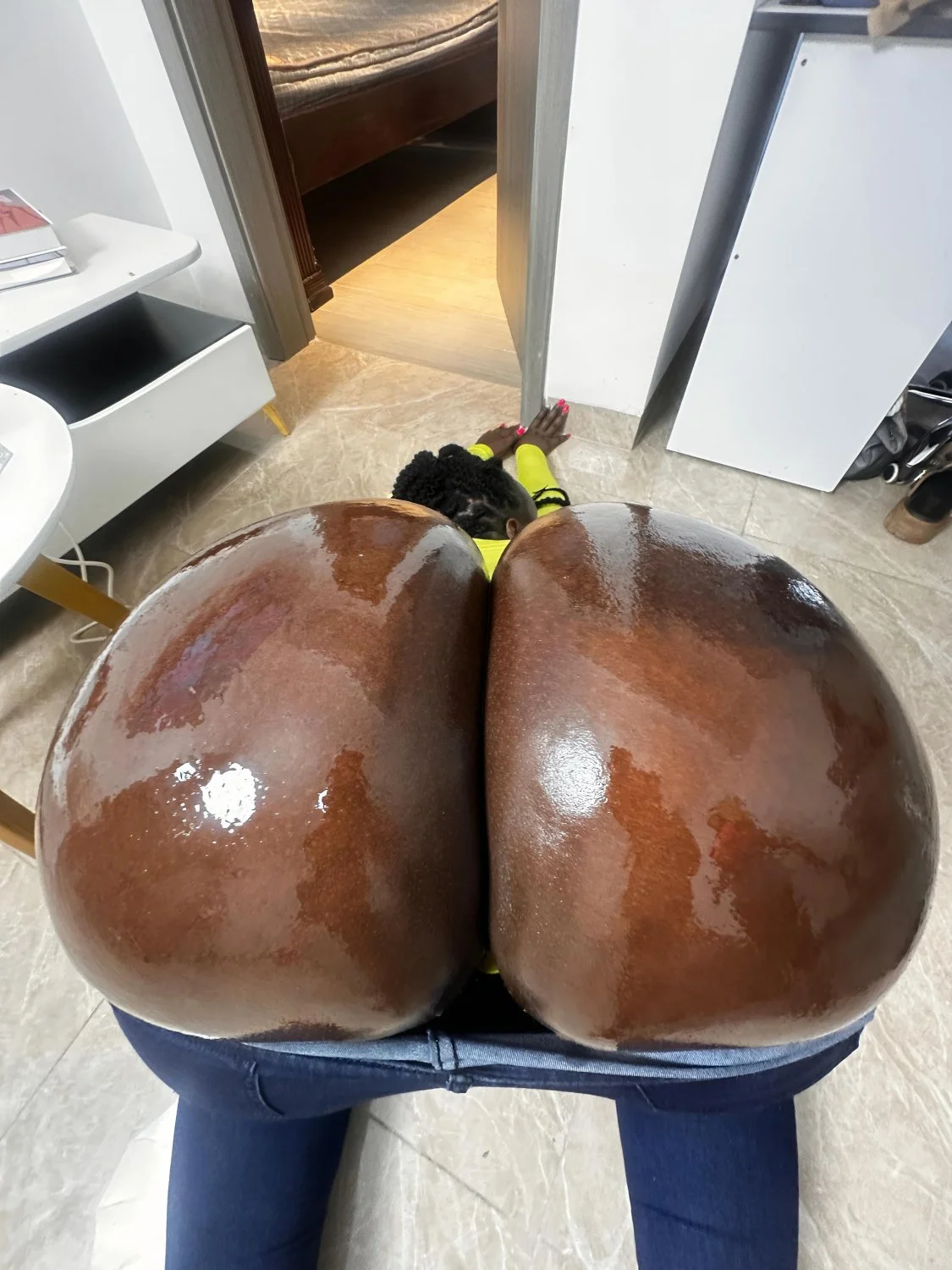 Huge Ebony Booty MILF image 16