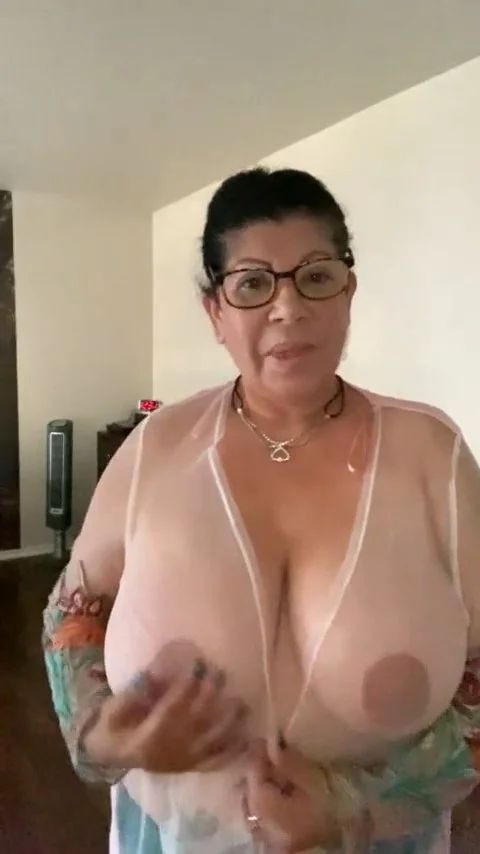 Mi abuela borracha la manoseo y me la culeo image 7
