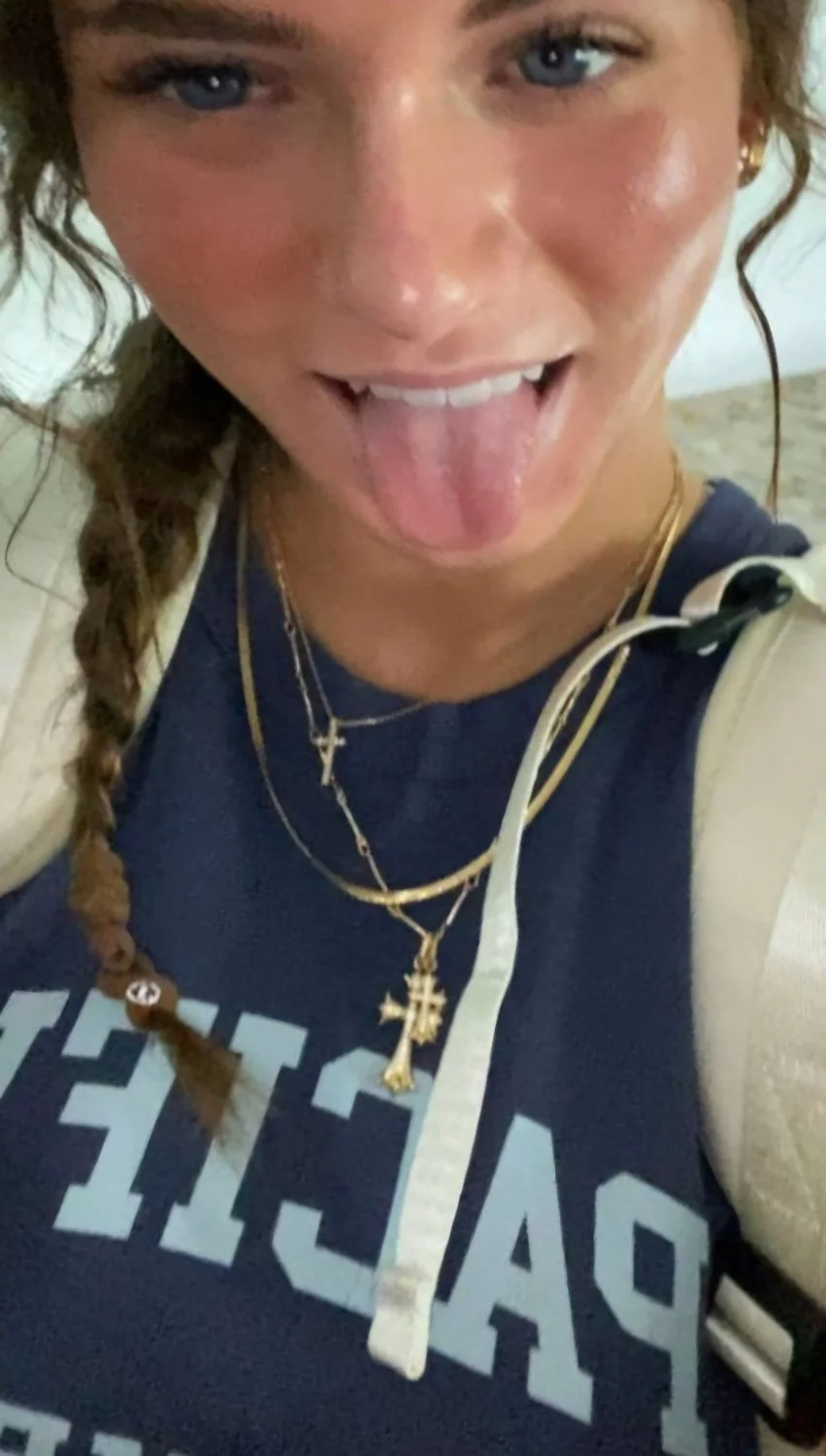 Alyssa - slim thic fit cute baddie college teen 18+ image 5