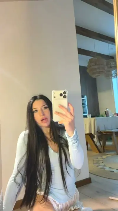 🔞 hot slut round ass sucking dick nude tight pussy 😈🍑 OF cover image