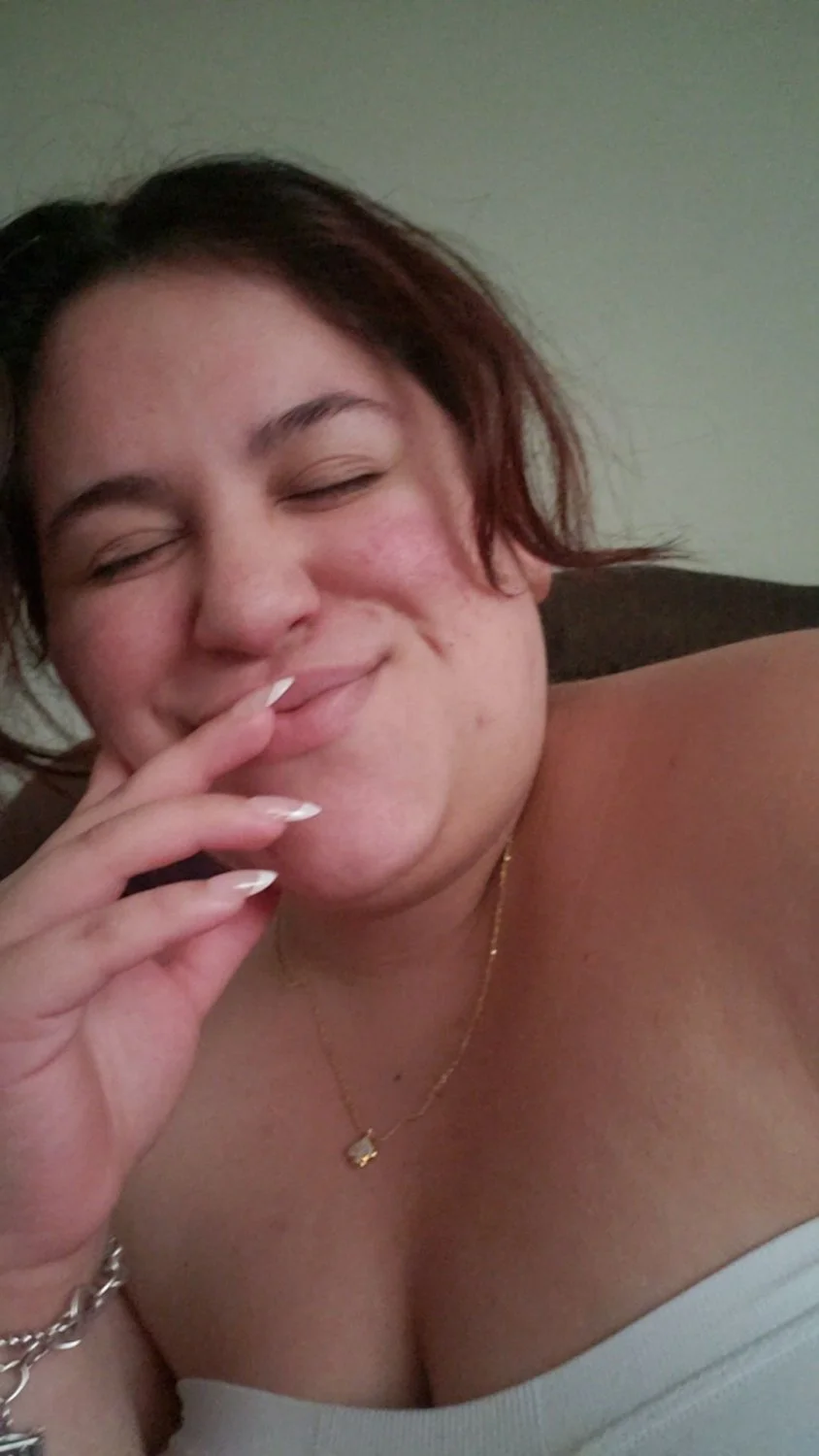 ugly fat whore mom Stephanie Reyes main image