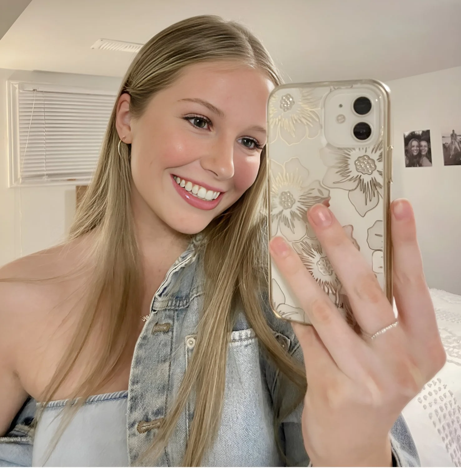 HARPER’s cute face deserves to be covered in your jizz image 2