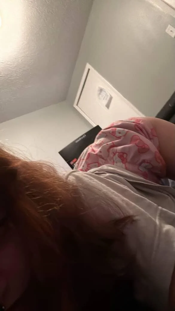 my brothers ex ari image 18