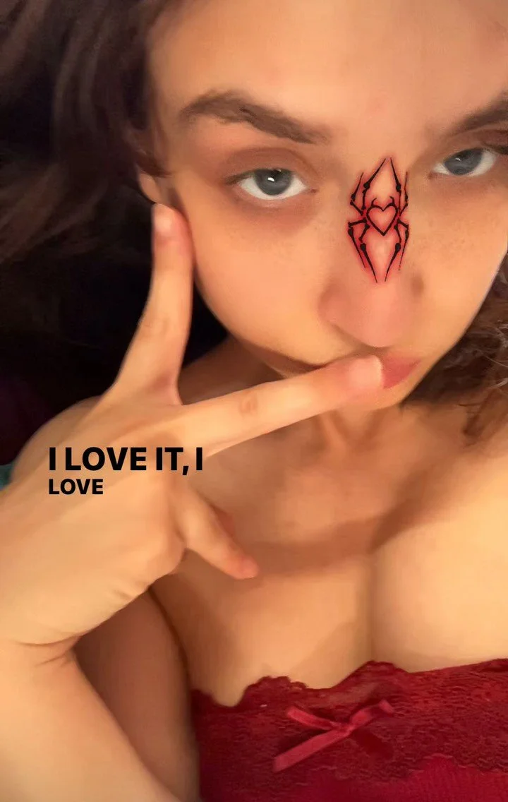 my brothers ex ari image 29