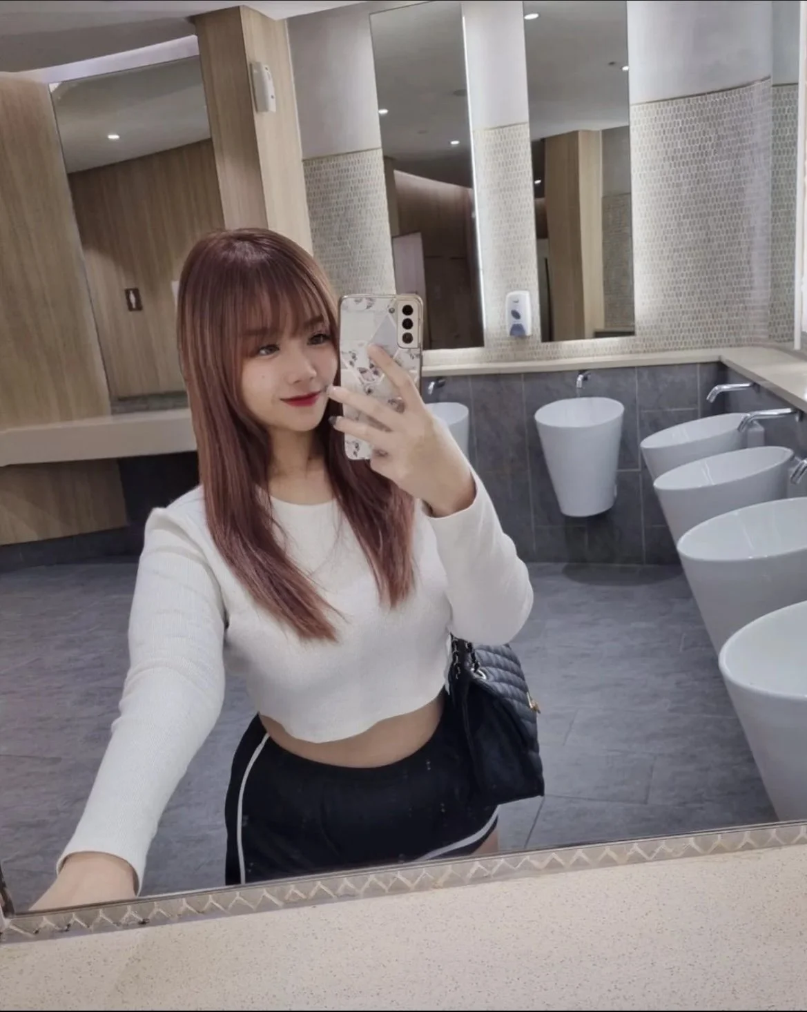 Chinese Slutwife Acaq image 3