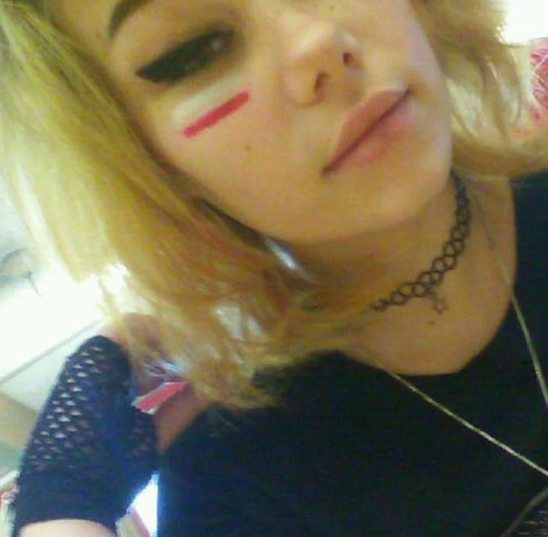 webslut Alyssa, text/Kik her image 2