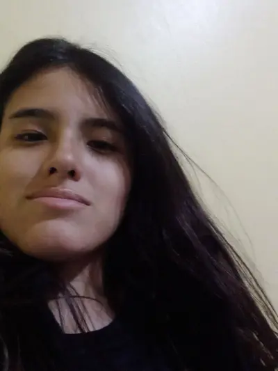 Claudia, peruana bisexual ninfómana. cover image