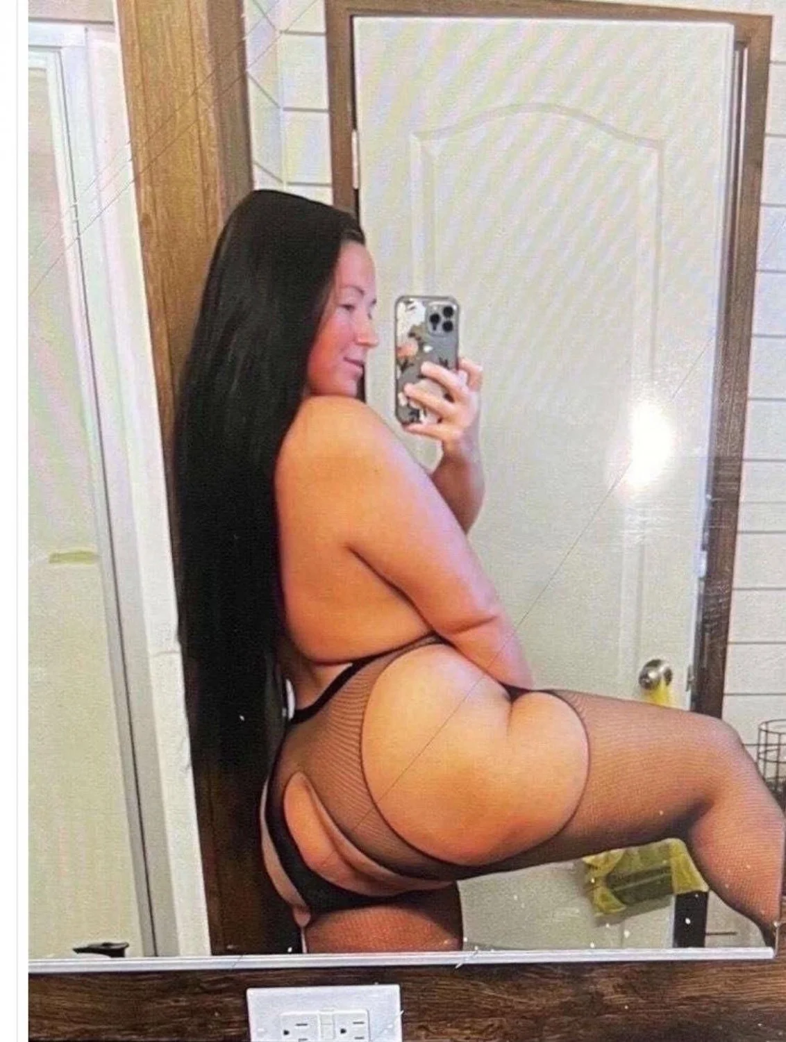 Texas Hot Wife MILF Victoria image 4