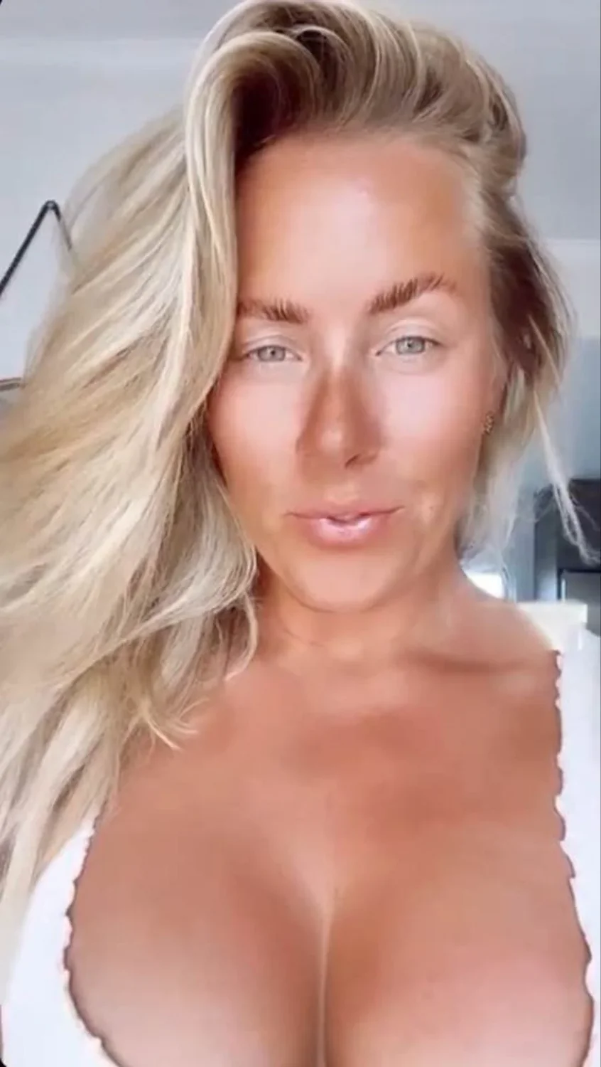 Lisa from Sweden lloves the attention. Kik her @ lisajswe image 4