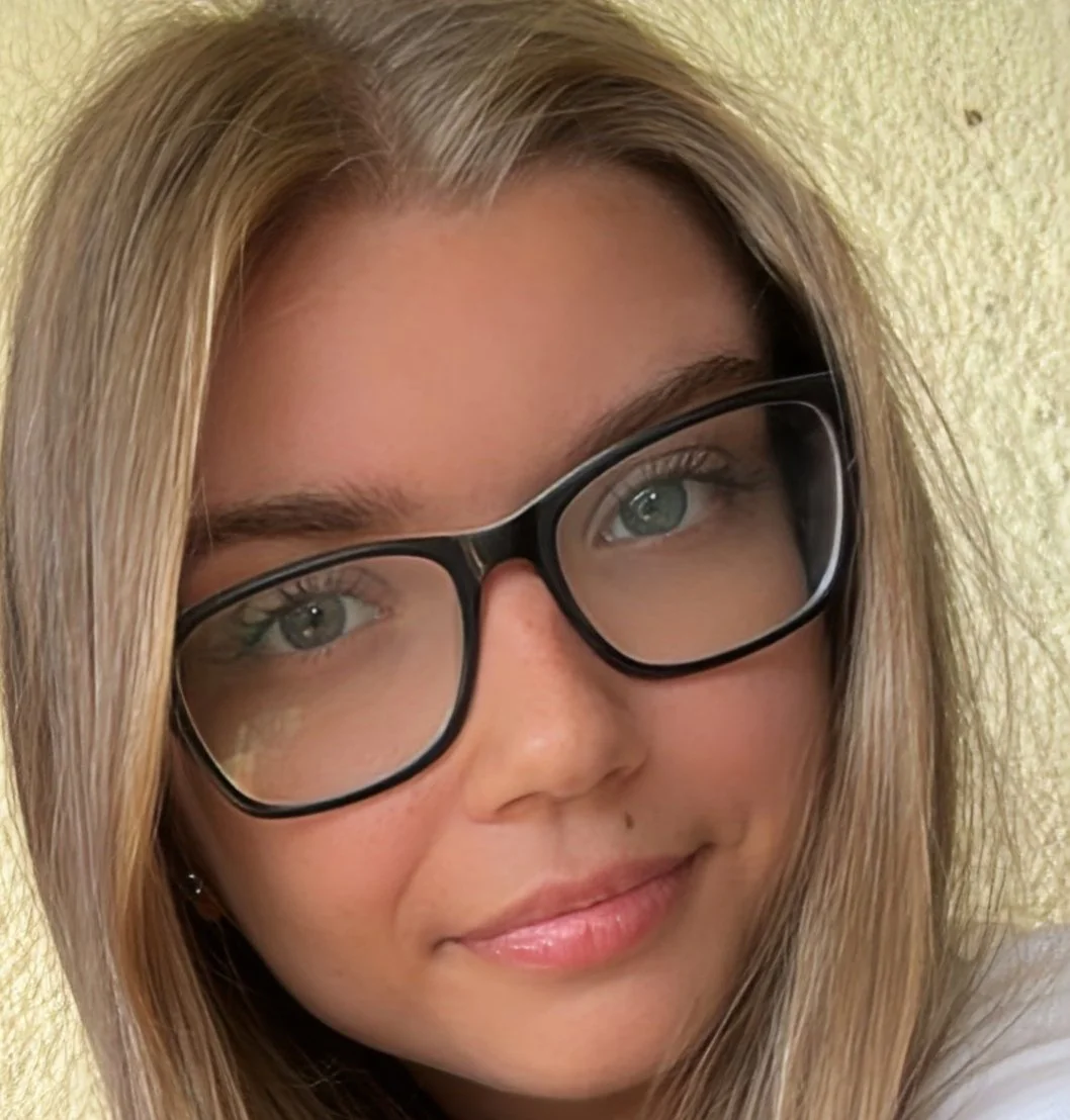 [kik]shsjebbd thinking about getting my ex back but idk if She gets fucked by bigger cocks right now image 4