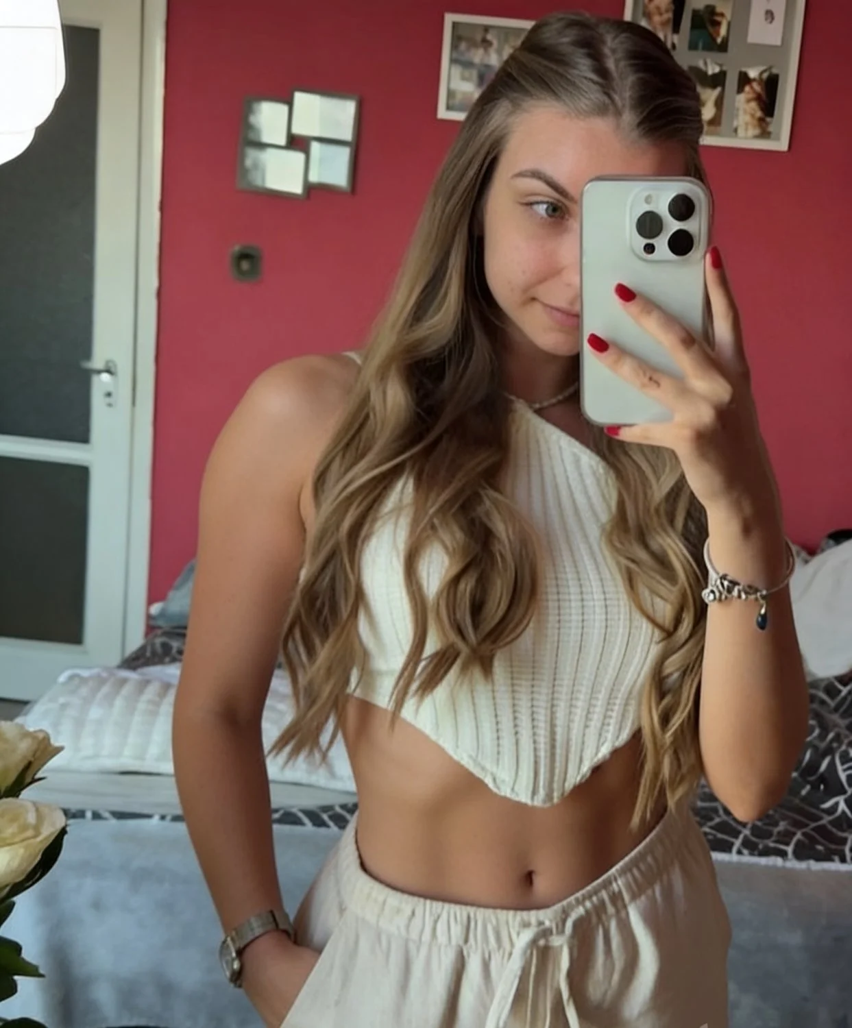 [kik]shsjebbd thinking about getting my ex back but idk if She gets fucked by bigger cocks right now image 9
