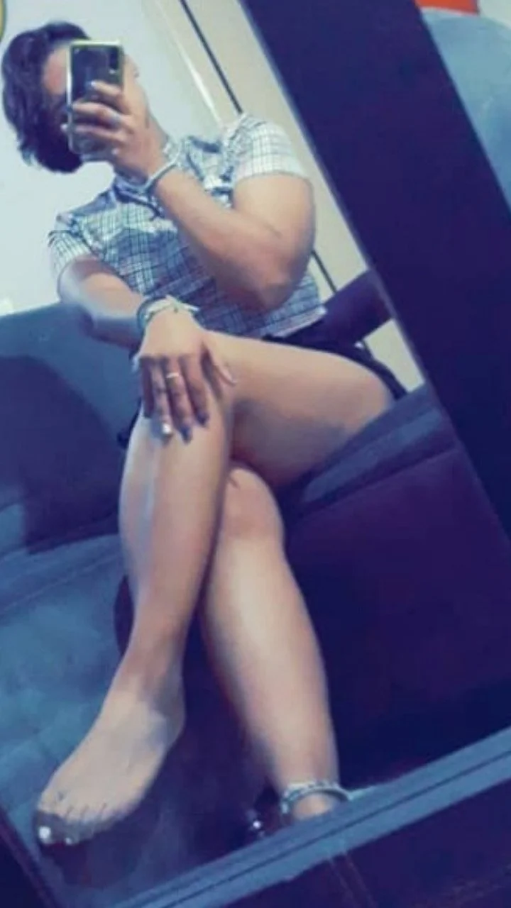 Feet image 5