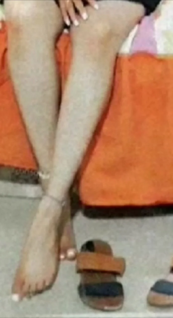 Feet image 7