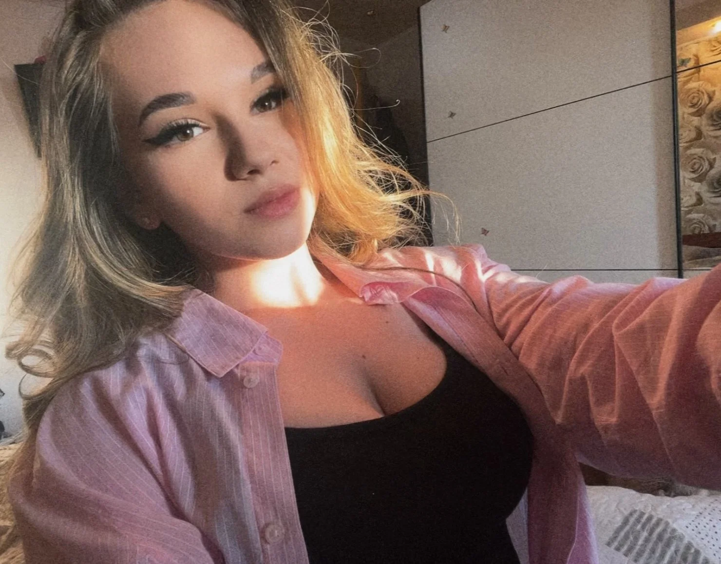 Cute busty teen Alexandra image 2