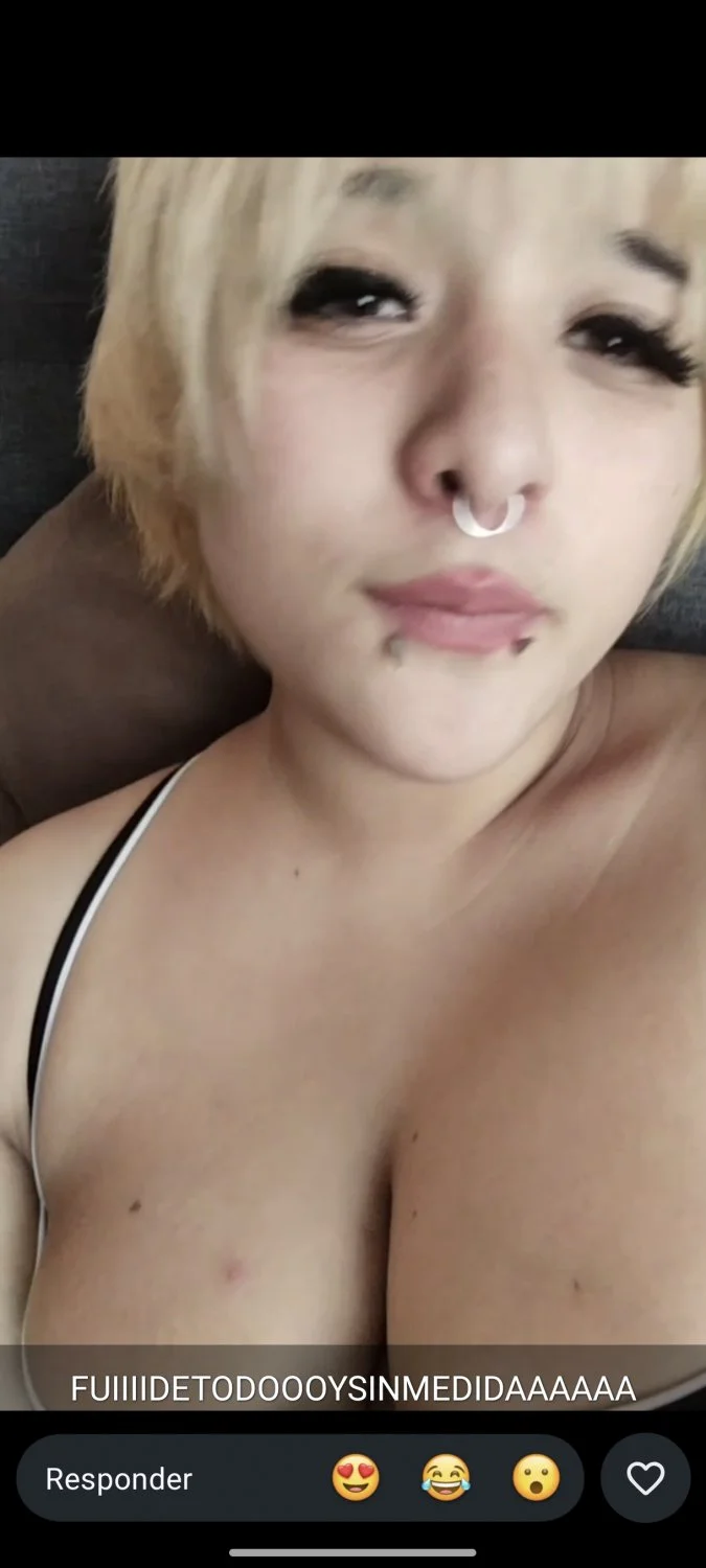 Ricas tetas image 20
