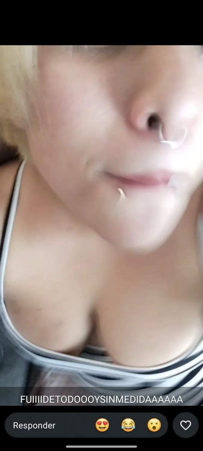 Ricas tetas image 9