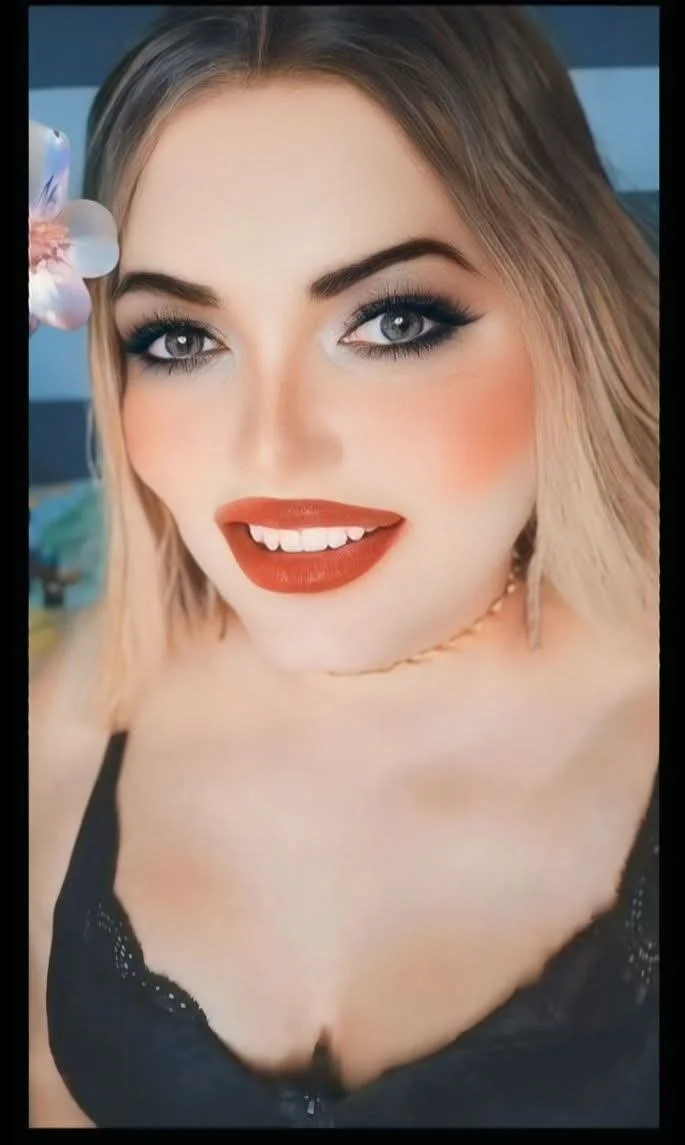 Essa boquinha 🤤 main image