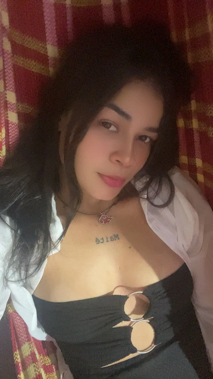 vazou novinha com cara de puta e marquinha image 4