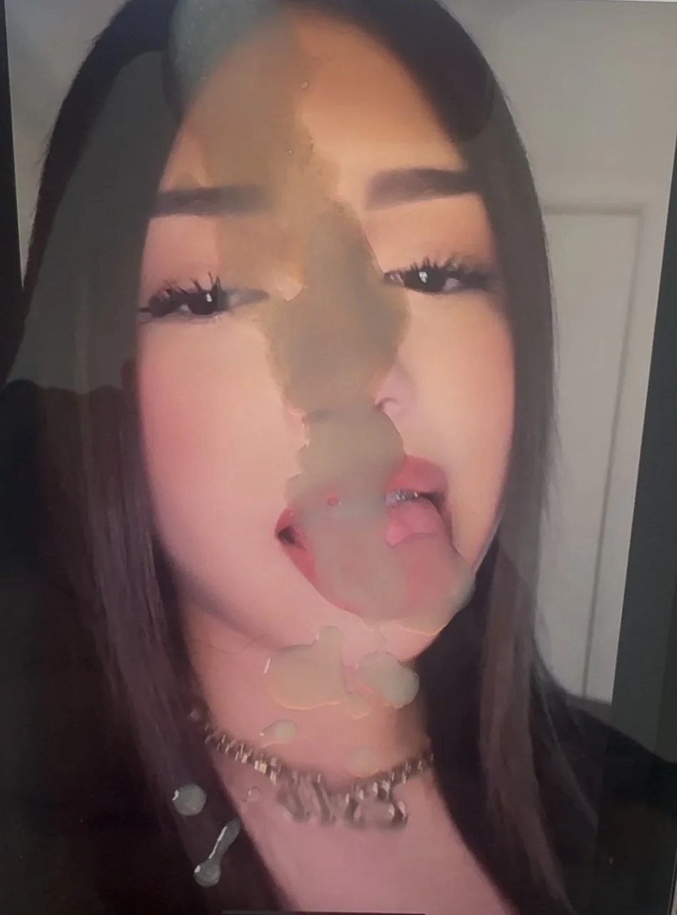 Busted A Huge Nut On Esli’s Tongue image 2