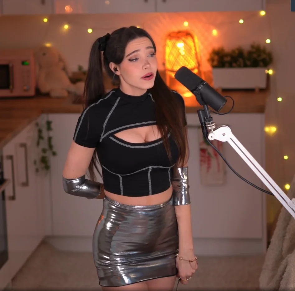 Sexy babe in PVC image 19