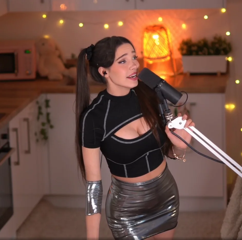Sexy babe in PVC image 21