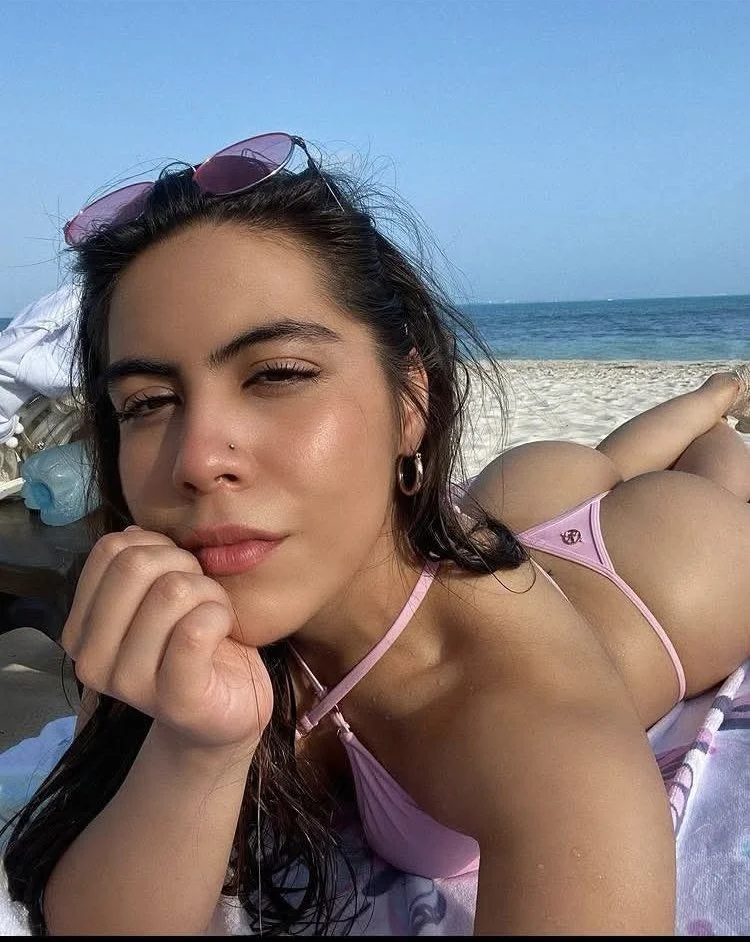 Hermosa hermana culona mexicana Melissa image 2