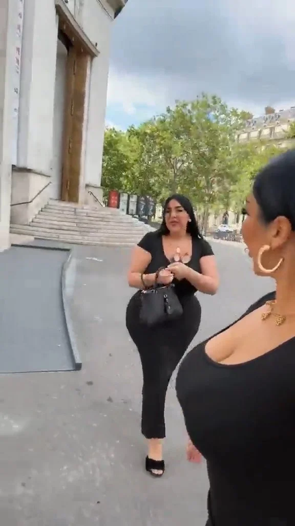 2 horny bimbos looking for someone to give a head image 2