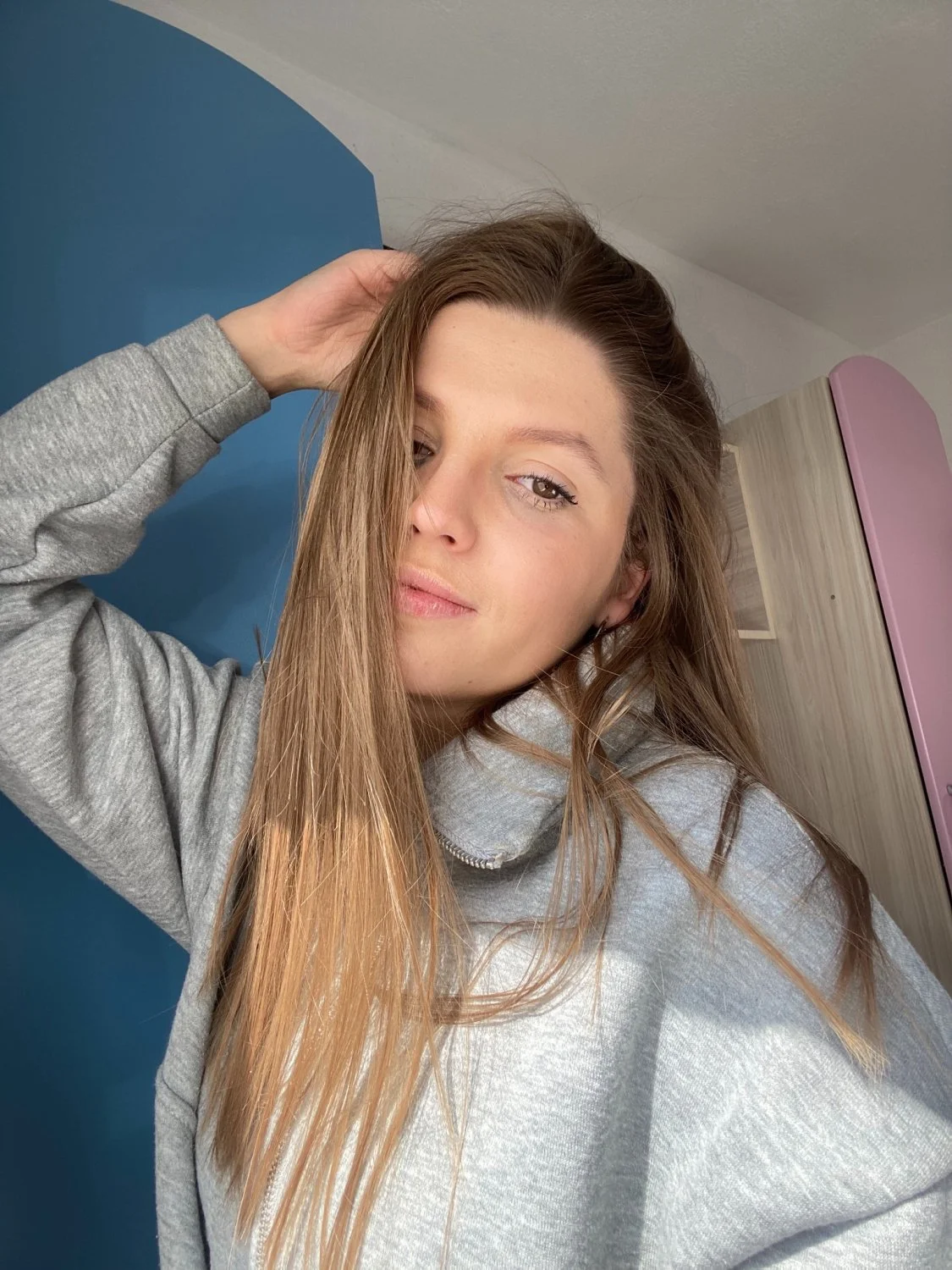 Hot Teen Bojana (Non Nude) image 11