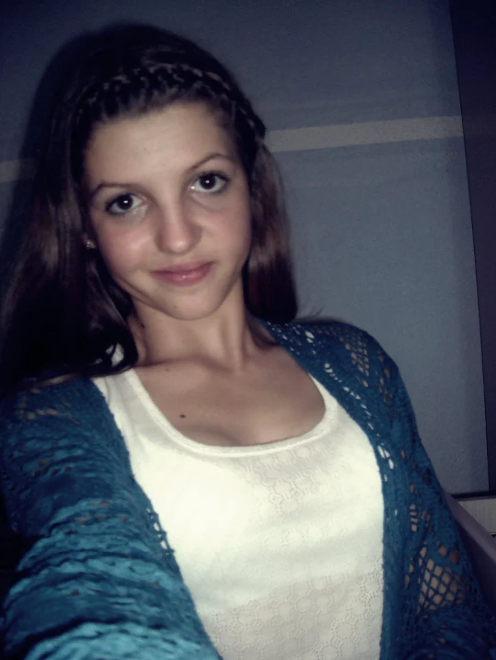 Hot Teen Bojana (Non Nude) image 14