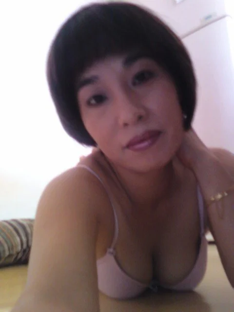 Korean amateur milf 37 image 8