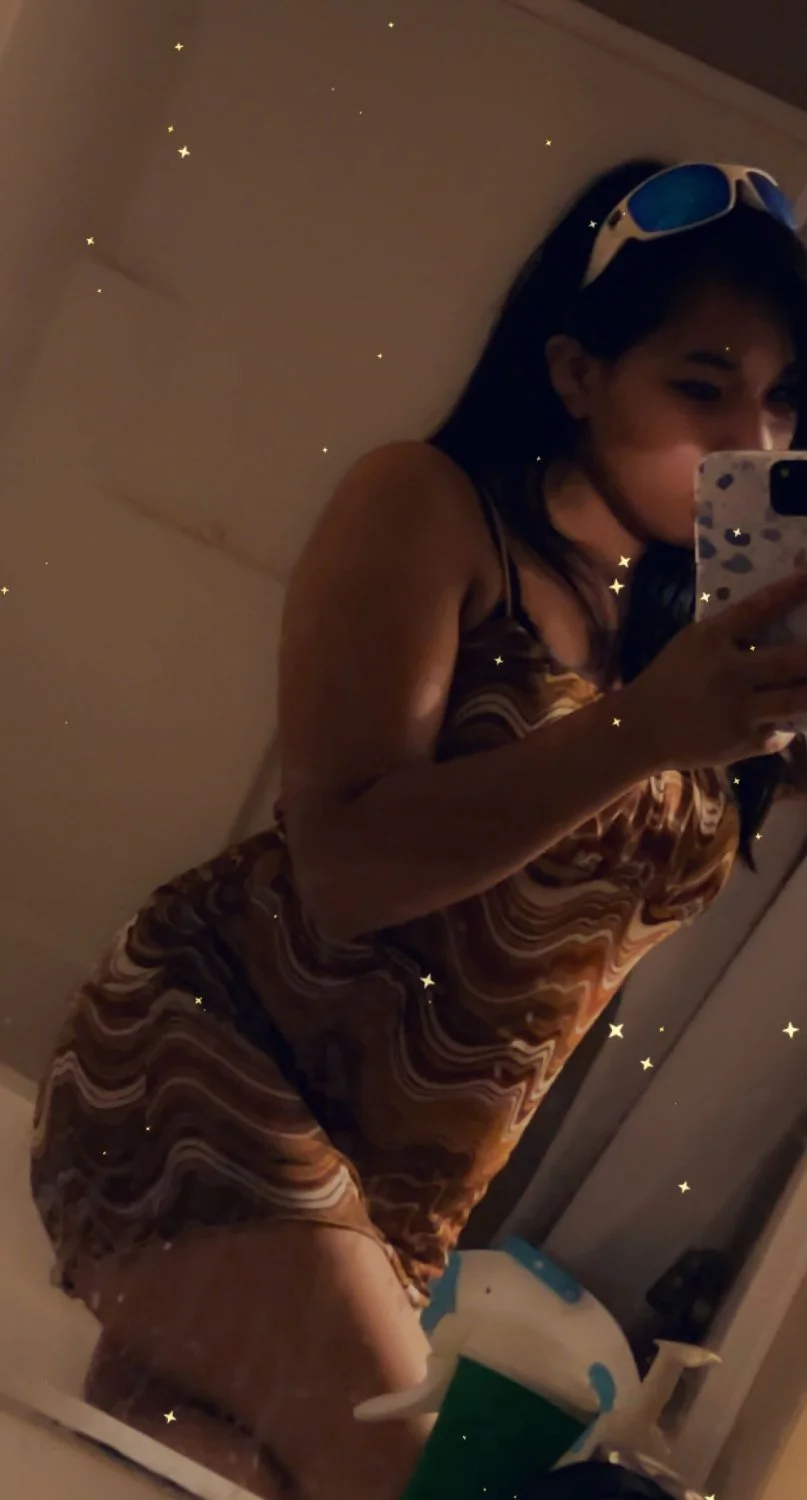 18 Latina gf image 31