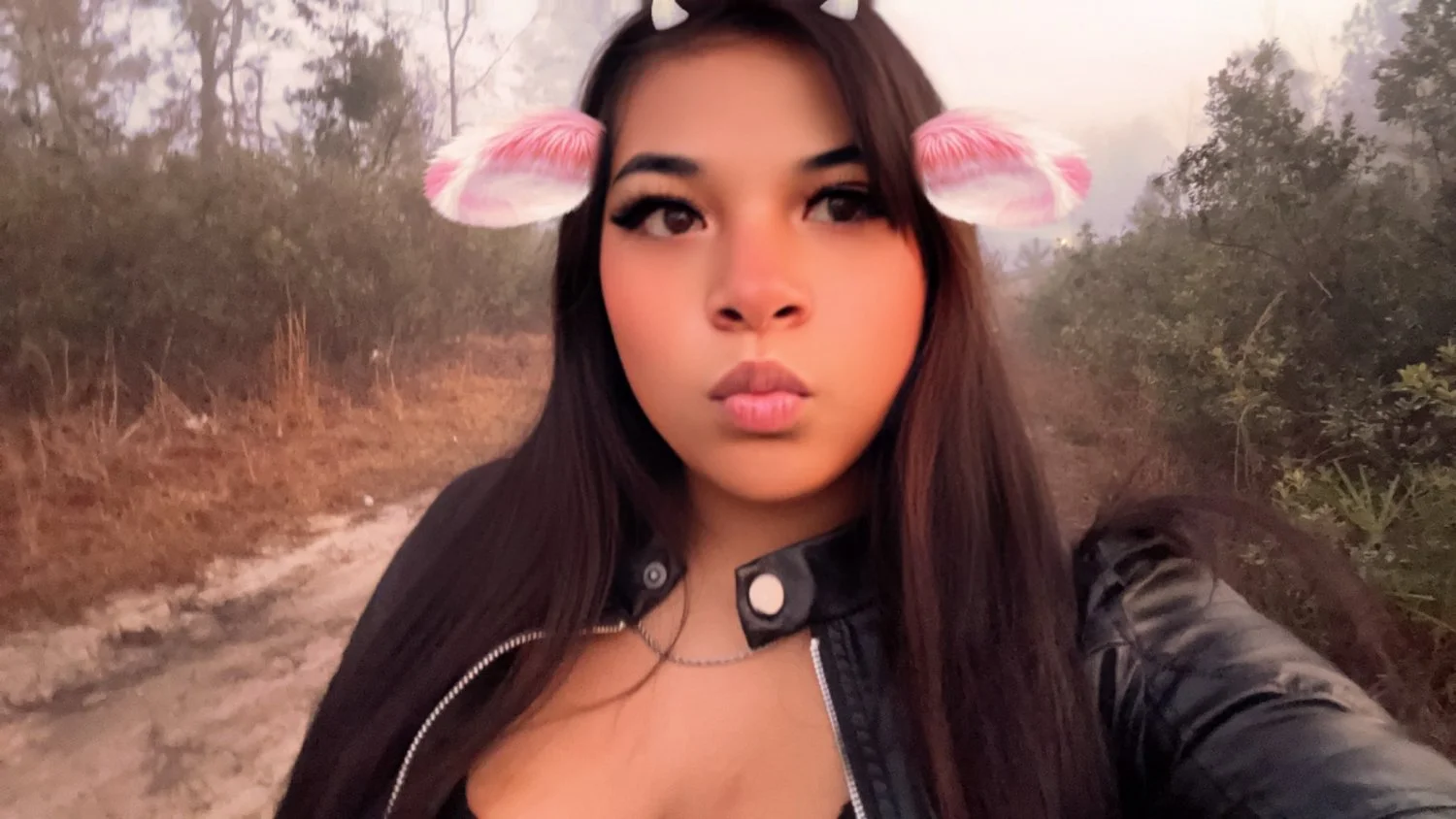 18 Latina gf image 7